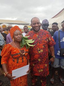 Akin Fagbemi Donates ₦1m to Ibadan North-West Traders Association at Anniversary Celebration