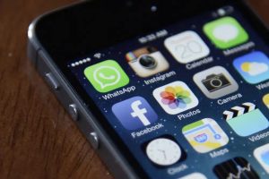 ‎WhatsApp to stop working on these 5 iPhones from November 2026 [Full list]