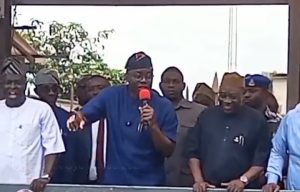 Video: Makinde Welcome-Back Event Turns Concert As Governor Entertains Oyo Workers With Sunny Ade Song, DJ Sets The Pace